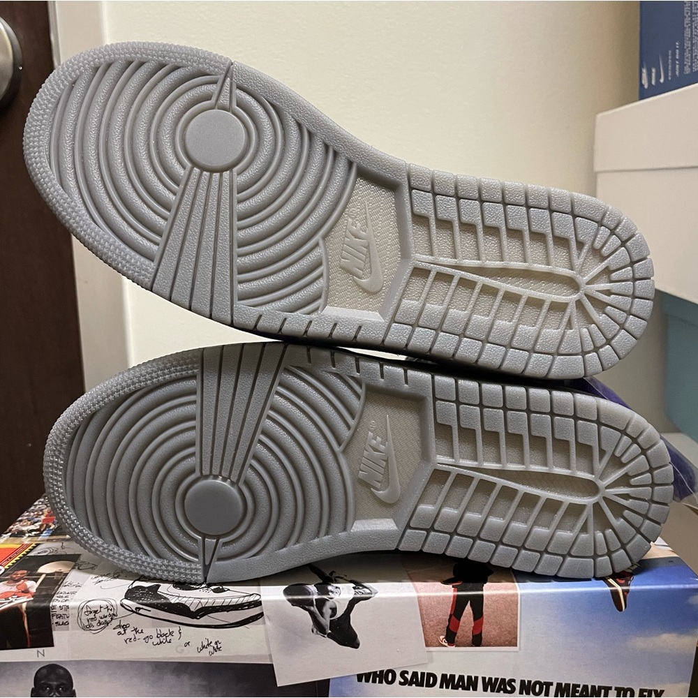 Women Nike Jordan 1 Sneaker Cool Grey Suede Dipped Purple Leather SZ 8.5 CW9857 - Picture 8 of 11